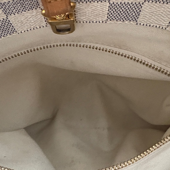 Louis Vuitton Damier Azur Tote - Cream and Tan - Picture 3 of 9